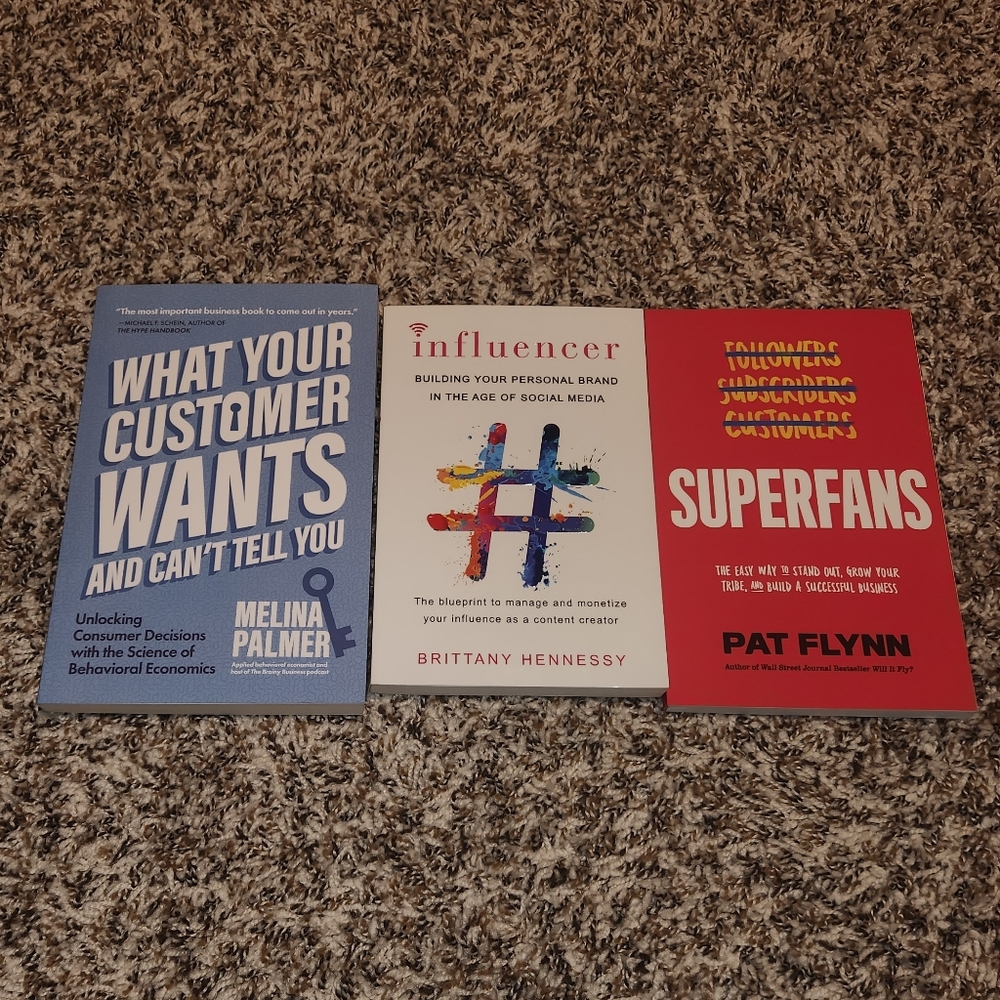 📚✨ Business & Branding Book Bundle (Set of 3) – Like New! ✨📚